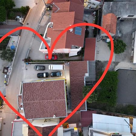 Apartments Luka Pakoštane Екстериор снимка